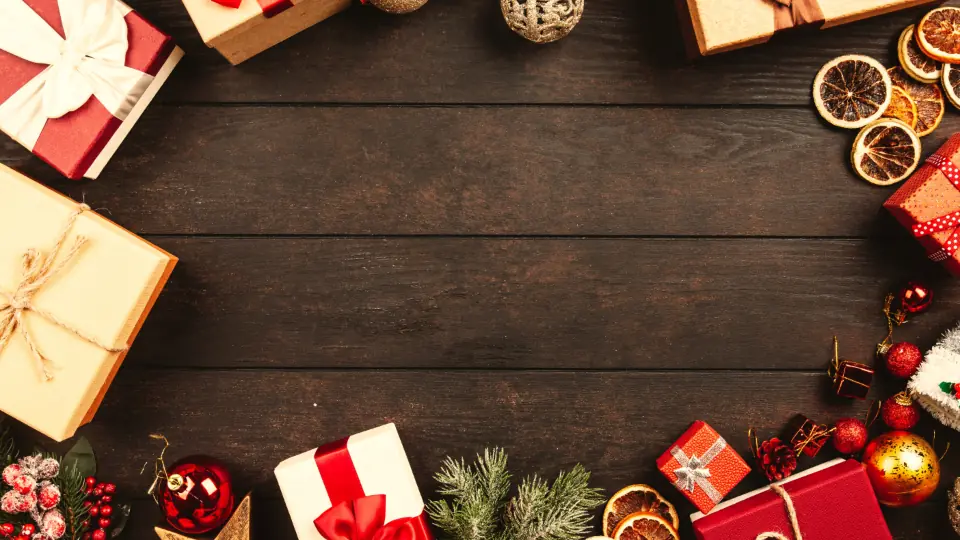 Gesloten cadeaudoos met lint